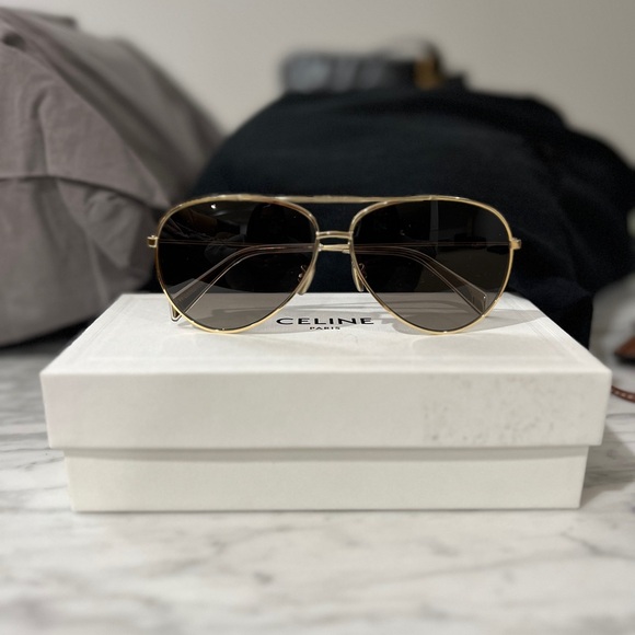 CELINE Aviator Sunglasses with Polarized Lenses - Picture 2 of 6